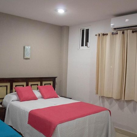 Hotel De La Pena Inn Santo Domingo Tehuantepec Екстер'єр фото